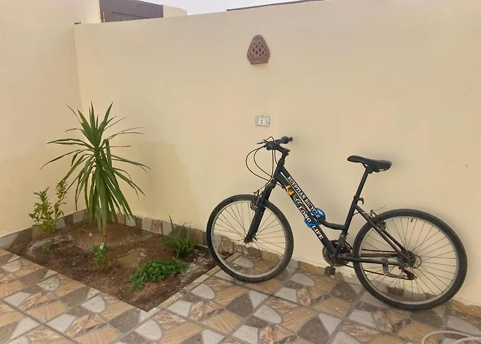 Practical Zone, Ac, Wifi, Bike בית נופש